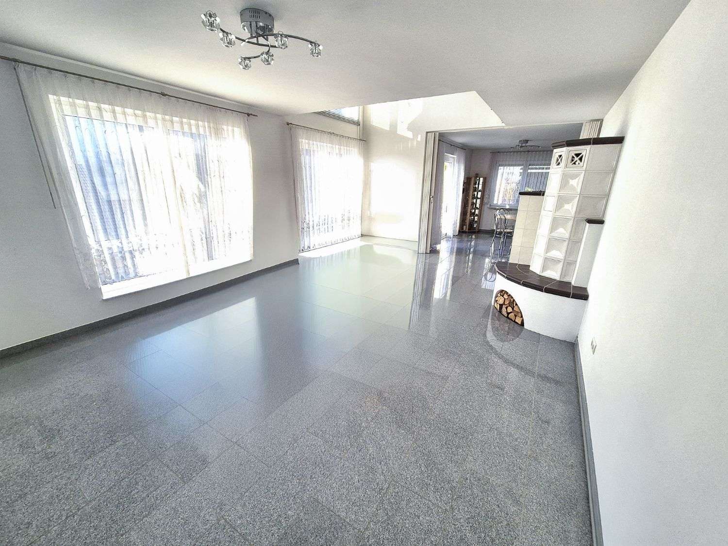 Immobilie in Spiegelberg - Sonnige Wohnlage *Top modernes und energetisches Einfamilienhaus mit Aussicht* - Bild 4