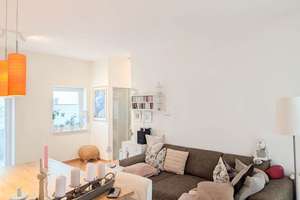 HOMESK - Altbaucharme in Berlin-Mitte | Lichtdurchflutete 2-Zimmer-Wohnung nahe Rosenthaler Platz