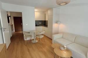 Kernsaniert & möbliert - bezugsfertig | Fully Renovated & Furnished Studio - move-In Ready. – Darmstädter Straße 5, 80997 Alt-Moosach, München – Vorschaubild 3