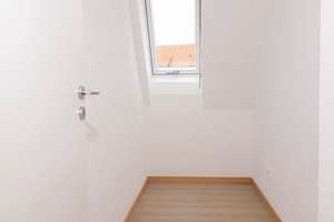 Renovierte helle 2-Zimmer Wohnung inkl. EBK/Stellplatz 1.OG – Steinacher Straße 9, 90427 Boxdorf, Nürnberg – Vorschaubild 6