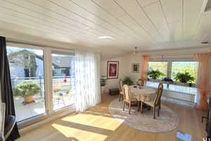 Charmante und attraktive 4 Zi.-Maisonettewohnung mit fantastischer Aussicht über den Goldenen Grund – Limburg-Weilburg (Kreis) – Vorschaubild 3