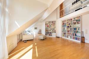 Schwabing – am Hohenzollernplatz: 4-Zimmer-Maisonettewhg. im DG mit Balkon zum Innenhof, Lift & TG. – Die vollständige Adresse der Immobilie erhältst du vom Anbieter., 80796 Neuschwabing, München – Vorschaubild 8