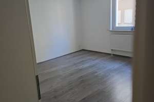 Sanierte Erdgeschosswohnung :Zuhause mit Balkon in Gelsenkirchen – Augustastraße 44, 45879 Bulmke-Hüllen, Gelsenkirchen – Vorschaubild 3