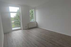 2-Zimmer-Wohnung mit EBK (vom Vormieter)!