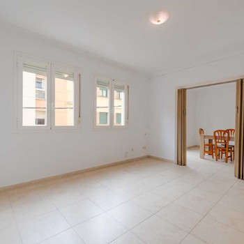 4-ZIMMER-WOHNUNG IM ZENTRUM VON GIRONA
