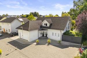 Architektur & Wohnkomfort vereint | 190 m², Galerie, Kamin, Sauna & Doppelgarage