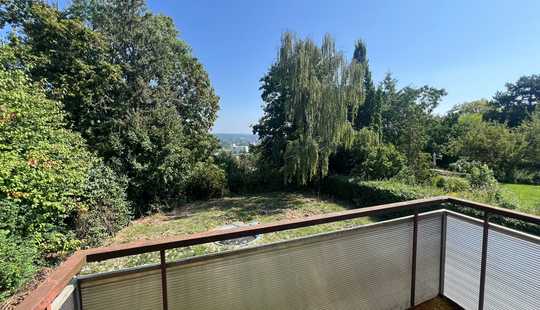 Bild von Blicklage / Freistehendes Einfamilienhaus in sehr guter Lage von Wiesbaden-Kohlheck