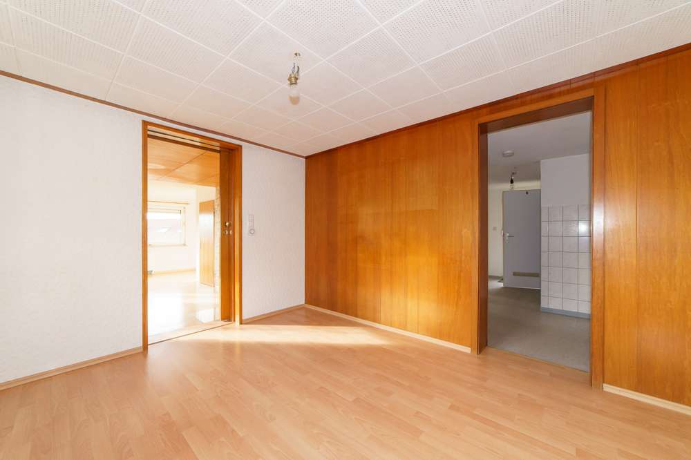 Immobilie in Oberkirch - Die Belohnung für langes suchen - ZFH mit Ferienwohnung. - Bild 2