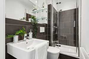 Property thumbnail 6