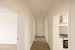 Attraktive 4-Zimmer Wohnung mit 2 Balkonen und Einbauküche – Hagenring 61, 38106 Östliches Ringgebiet, Braunschweig – Vorschaubild 10