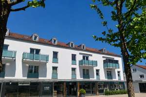 Schönes Wohnen im Herzen der Gemeinde - Geräumige 4 Zi,- Mais.-Whg. mit Balkon und TG, Neufahrn (s1)