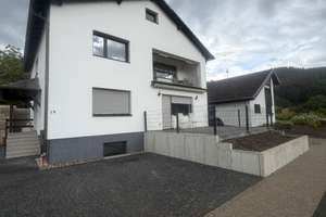 Wohnen an der Ahr – schöne Obergeschosswohnung in Insul – Klausstr 14, 53520 Insul – Vorschaubild 2