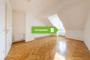Sonnige und hochwertige freie 2 Zimmer DG-Altbauwohnung in Gohlis Süd