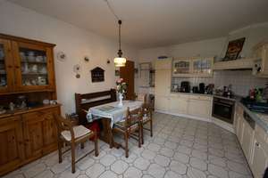 Zuhause in Weener: Großzügiger Bungalow mit Garten, Teich und überdachter Terrasse – Die vollständige Adresse der Immobilie erhältst du vom Anbieter., 26826 Weener – Vorschaubild 4