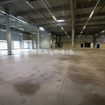 ca. 1.000 m² große, ebenerdige Lager-/Produktionshalle