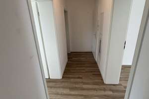 Moderne 3-Raum-Wohnung mit Balkon in Frohnhausen möchte gerne ab Oktober vermietet werden – Stenzelstraße 15, 45144 Frohnhausen, Essen – Vorschaubild 9