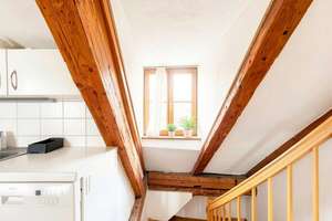Charmante Dachgeschosswohnung in bester Altstadtlage in Regensburg zum Kauf! – Die vollständige Adresse der Immobilie erhältst du vom Anbieter., 93047 Innenstadt, Regensburg – Vorschaubild 5
