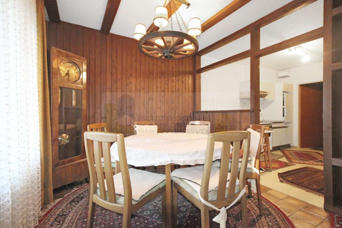 Immobilie in Bad Dürrheim - Familienfreundliches Einfamilienhaus mit Garten, Terrasse und Balkon in ruhiger Wohnlage zwischen Sa - Bild 4