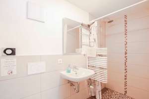 EFH mit Einliegerwohnung; Viel Platz in See- und Waldnähe, ideal auch für (Ferien-) Vermietung – Die vollständige Adresse der Immobilie erhältst du vom Anbieter., 79859 Schluchsee – Vorschaubild 9