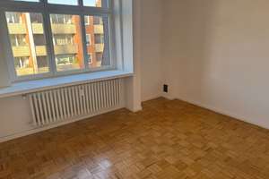 2,5-Zimmer-Wohnung und 1,5 Zimmer Wohnung in Oberkasseler Villa.  – Schanzenstraße 11a, 40549 Oberkassel, Düsseldorf – Vorschaubild 3
