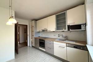 ***SOFORT VERFÜGBAR - HELLE WOHNUNG MIT SONNIGER WESTLOGGIA UND TG-STELLPLATZ*** – Die vollständige Adresse der Immobilie erhältst du vom Anbieter., 86343 Königsbrunn – Vorschaubild 2