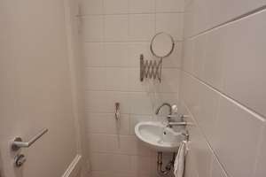 Seltene Gelegenheit - Lichtdurchflutete Jugendstil Altbauwohnung  in Oberkassel – 40549 Oberkassel, Düsseldorf – Vorschaubild 24