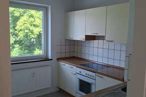 Zwei Zimmer 1.OG in Bremen: Helle Wohnung mit Balkon – Eutiner Str. 16, 28219 Osterfeuerberg, Bremen – Vorschaubild 2
