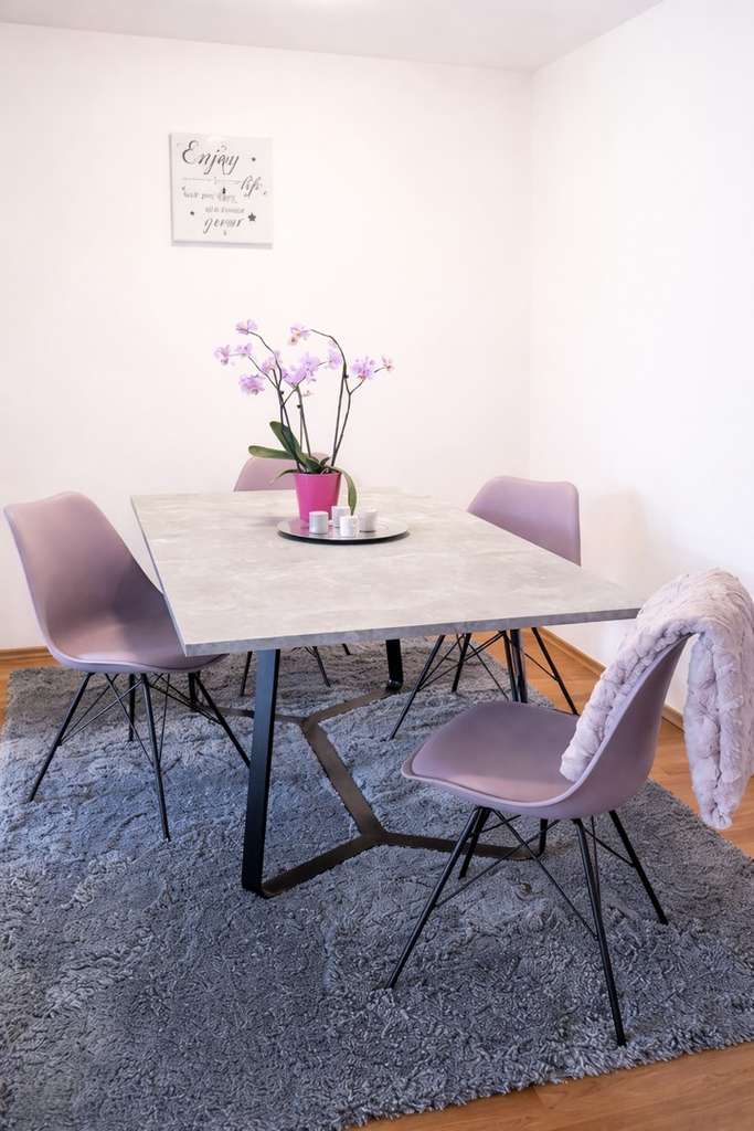 Immobilie in Unterschleißheim - Moderne Maisonette-Wohnung mit 2 Balkonen und viel Licht - perfekte Anbindung nach München - Bild 1