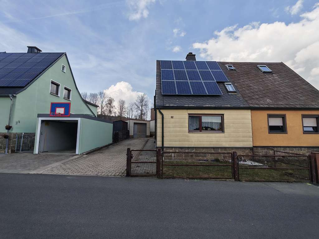 Immobilie in Kirchenlamitz - Doppelhaushälfte in Kirchenlamitz - Bild 1