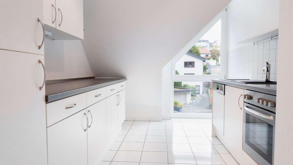 Immobilie in Königstein - Habl Immobilien - Wohnqualität im Taunus: Charmante 3-Zimmer-Wohnung mit Balkon in Königstein - Bild 3