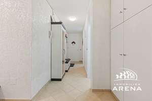 Ruhig. Grün. Hell. 3 ZKB im EG mit 2 Loggien und 2 TG-Boxen in Hochzoll-Süd inkl. EBK, Kunststofff. – Die vollständige Adresse der Immobilie erhältst du vom Anbieter., 86163 Hochzoll-Süd, Augsburg – Vorschaubild 7