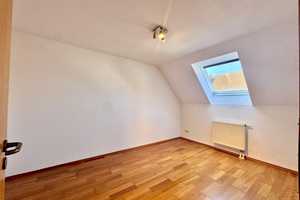 Sonniges Reihenendhaus mit TG Stellplatz in ruhiger Lage – Ravensburg (Kreis) – Vorschaubild 11