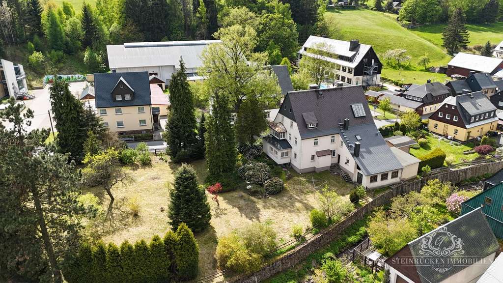 Immobilie in Altenberg - Zeitzeugnis mit Seele - historisches Anwesen auf weitläufigem Grund in Geising - Bild 0