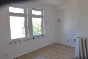 1-Zimmer-Wohnung mit großer Wohnküche in Oberkassel – Luegallee 6, 40545 Oberkassel, Düsseldorf – Vorschaubild 2