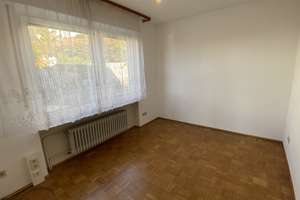 Steinen: Großes Einfamilienwohnhaus mit schöner Aussicht und Einzelgarage. – Die vollständige Adresse der Immobilie erhältst du vom Anbieter., 79585 Steinen – Vorschaubild 25