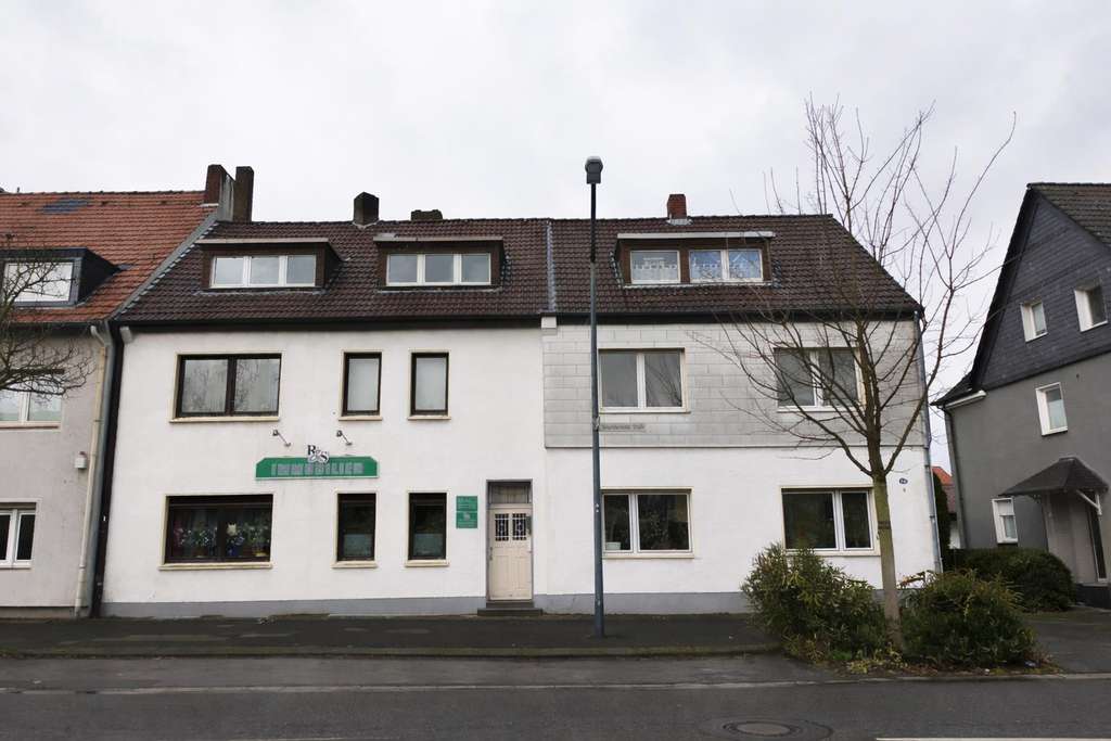 Immobilie in Herten - 2.400€ IST + Leerstand | MFH 6WE |Hof/Lager für Handwerker - Bild 1