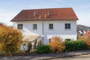 Helle und geräumige Doppelhaushälfte in Lonsee – Ihr neues Zuhause – Die vollständige Adresse der Immobilie erhältst du vom Anbieter., 89173 Lonsee – Vorschaubild 3