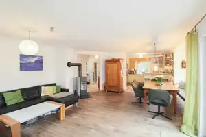 Richtig zuhause: Gepflegtes Einfamilienhaus mit Garten, einer Garage und 3 Freistellplätzen! – Starnberg (Kreis) – Vorschaubild 4