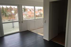 Schöne 2,5-Zimmer-Maisonette-Wohnung mit 4 Balkonen und moderner Einbauküche – Die vollständige Adresse der Immobilie erhältst du vom Anbieter., 72762 Reutlingen-Mitte, Reutlingen – Vorschaubild 12