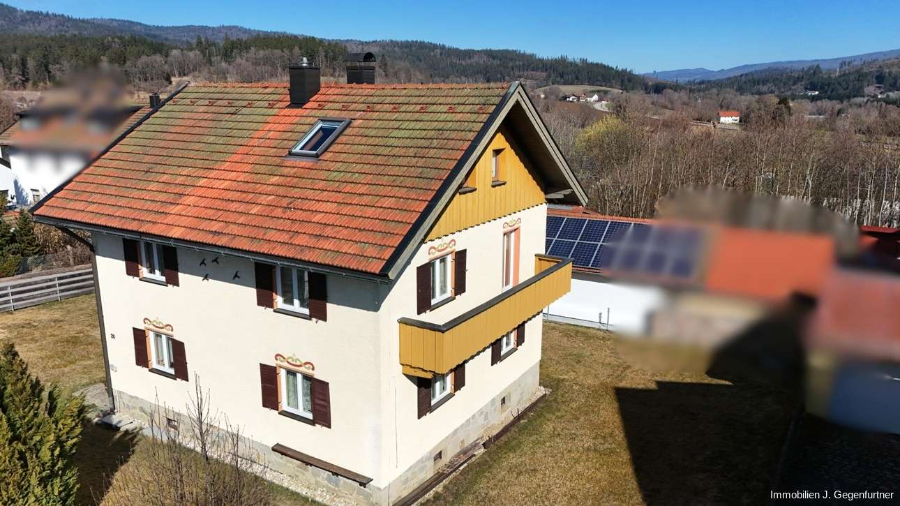 Zweifamilienhaus in Zwiesel auf Erbbaurecht - unterkellert -sofort frei, Regen Kreis – Bild 2