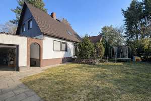 Perfektes Haus für Ihre Familie nahe dem Rudower Ortskern – Die vollständige Adresse der Immobilie erhältst du vom Anbieter., 12357 Rudow, Berlin – Vorschaubild 2