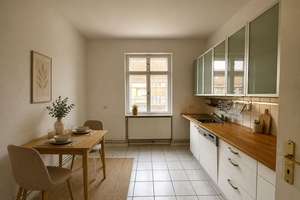 Bezugsfrei! Tolle 2-Zimmer Wohnung Mit Balkon zum Garten in Süd-West Ausrichtung! – Die vollständige Adresse der Immobilie erhältst du vom Anbieter., 13583 Falkenhagener Feld, Berlin – Vorschaubild 4