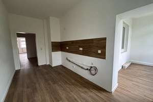 * geräumige 3 Zimmer * 3. OG * seperates WC * Wintergarten * max. Zweier WG * – Cöthner Straße 4, 4155 Gohlis-Süd, Leipzig – Vorschaubild 8