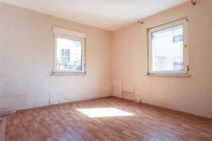Sanierungsbedürftiges EFH mit großem Grundstück – ideal für Handwerker oder Bauherren – Heilbronn (Kreis) – Vorschaubild 13