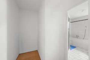 Sanierungsbedürftiges Reihenmittelhaus mit Potenzial – Die vollständige Adresse der Immobilie erhältst du vom Anbieter., 80687 Am Westbad, München – Vorschaubild 6