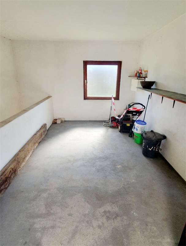 Immobilie in Hünstetten - *Nur 14 Minuten bis Idstein, Super für die Großfamilie und Autofreunde, viele Garagen+ großer Garten - Bild 5