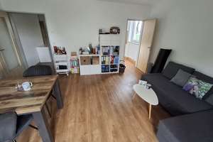 Vermiete exkl. 2 ZKB inkl. EBK in Regensburg-Süd Oberisling ab 01.09.2026 – Die vollständige Adresse der Immobilie erhältst du vom Anbieter., 93053 Oberisling-Graß, Regensburg – Vorschaubild 2