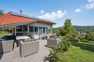 Architektenhaus mit Weitblick – Chalet-Charme trifft auf zeitlose Holzarchitektur in Arnoldshain – Die vollständige Adresse der Immobilie erhältst du vom Anbieter., 61389 Schmitten – Vorschaubild 14