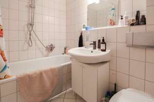 Charmante 2-Zimmer-Wohnung mit Loggia und Tiefgaragenstellplatz  – Die vollständige Adresse der Immobilie erhältst du vom Anbieter., 61381 Friedrichsdorf – Vorschaubild 6