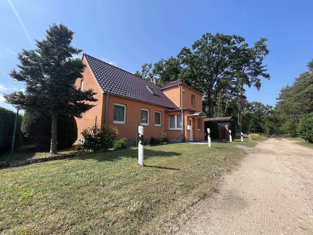 Immobilie in Schönwalde-Glien - Charmantes Einfamilienhaus mit Traumgarten in ruhiger Waldlage – direkt vom Eigentümer - Bild 2